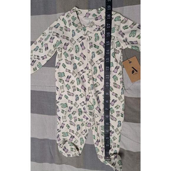 Amazon Aware Unisex Babies' Cotton Footed Sleeper Pajamas Pack Of 2 (3 Months) - Picture 2 of 12